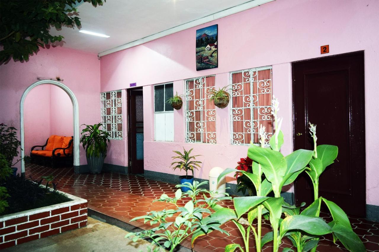 Hotel Fuentes グアテマラシティ エクステリア 写真
