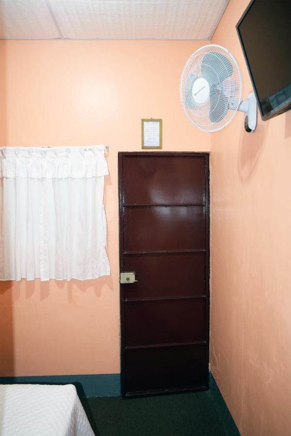 Hotel Fuentes グアテマラシティ エクステリア 写真