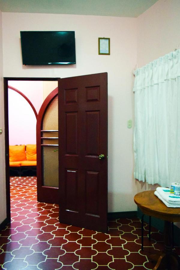 Hotel Fuentes グアテマラシティ エクステリア 写真