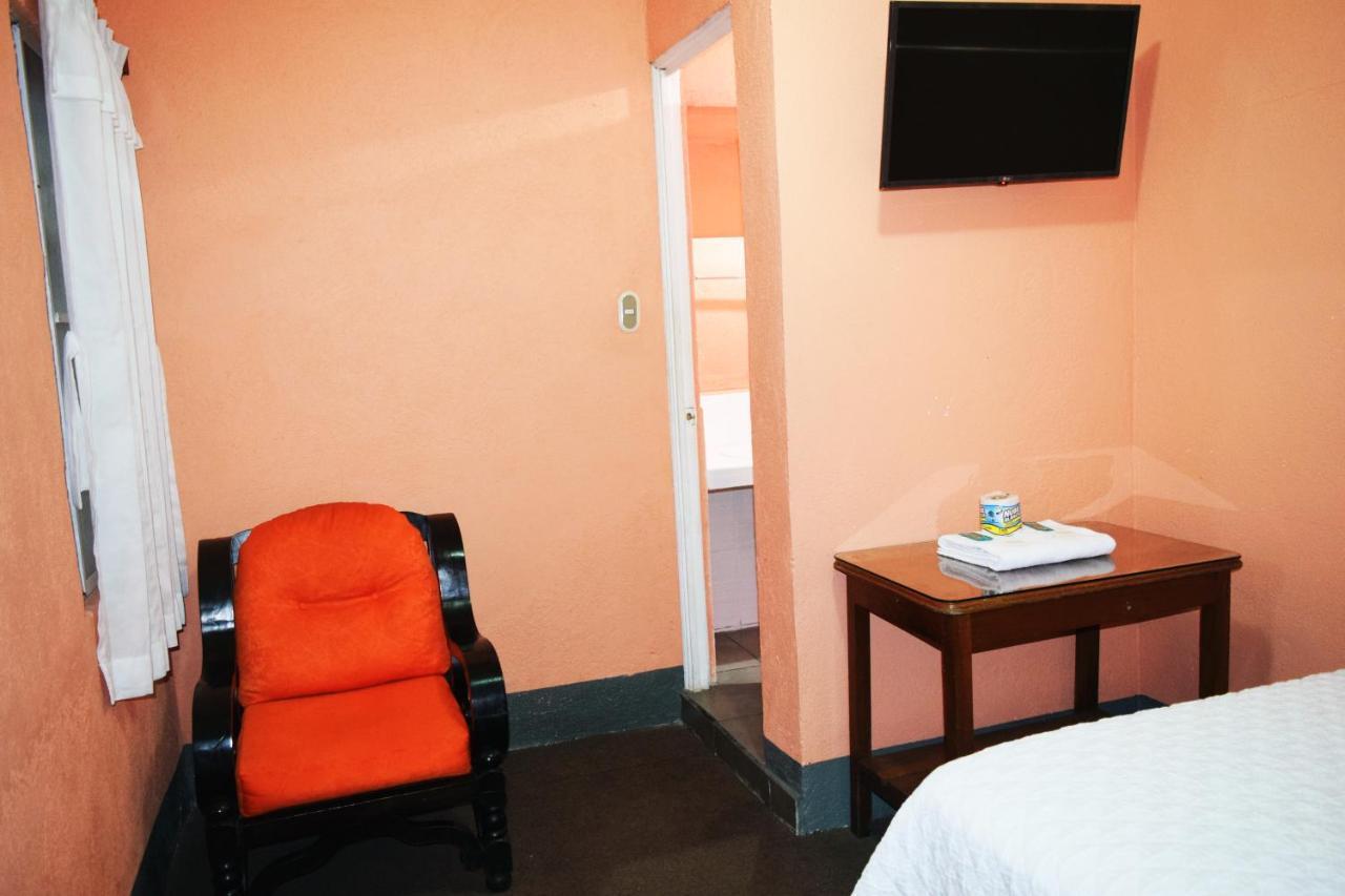 Hotel Fuentes グアテマラシティ エクステリア 写真