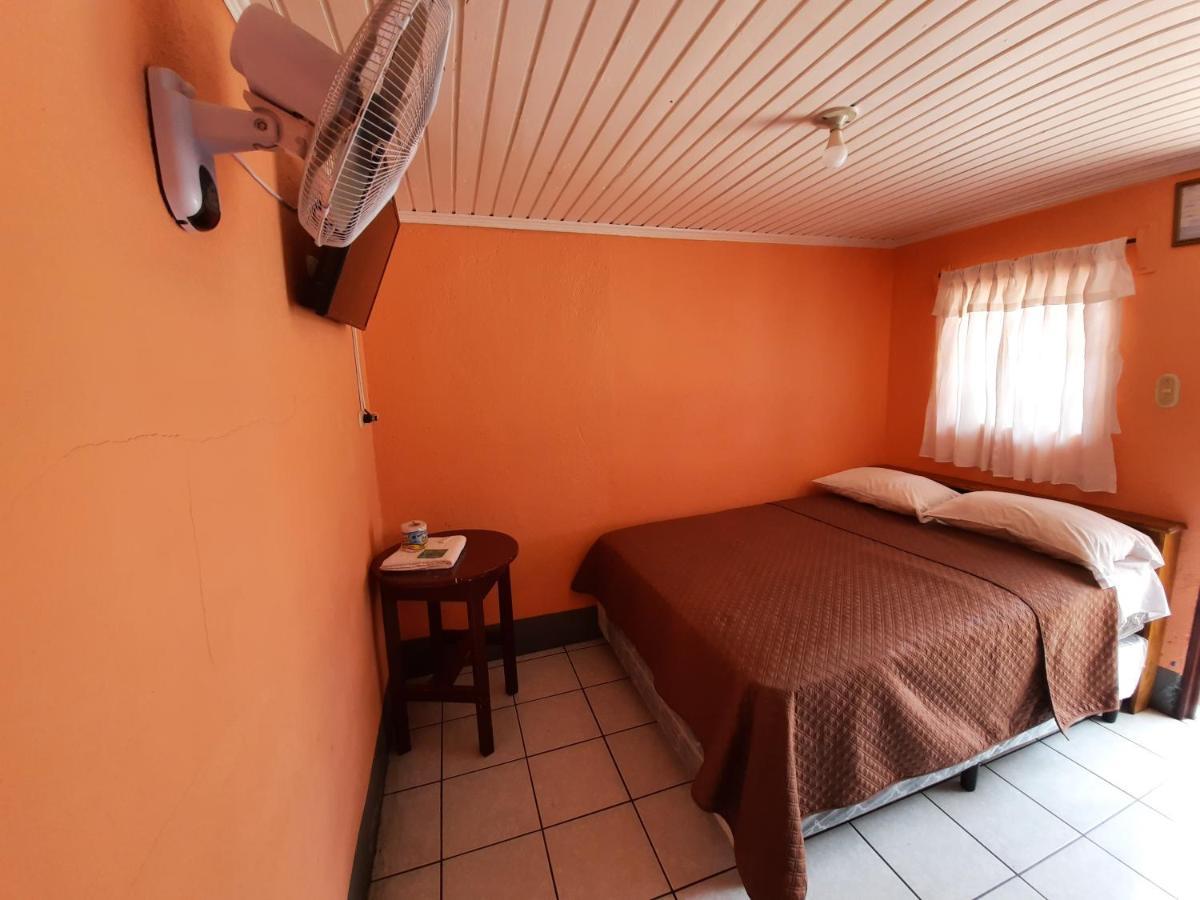 Hotel Fuentes グアテマラシティ エクステリア 写真